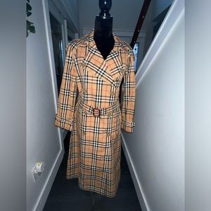 Used Women Burberry Check Tench Coat size 2